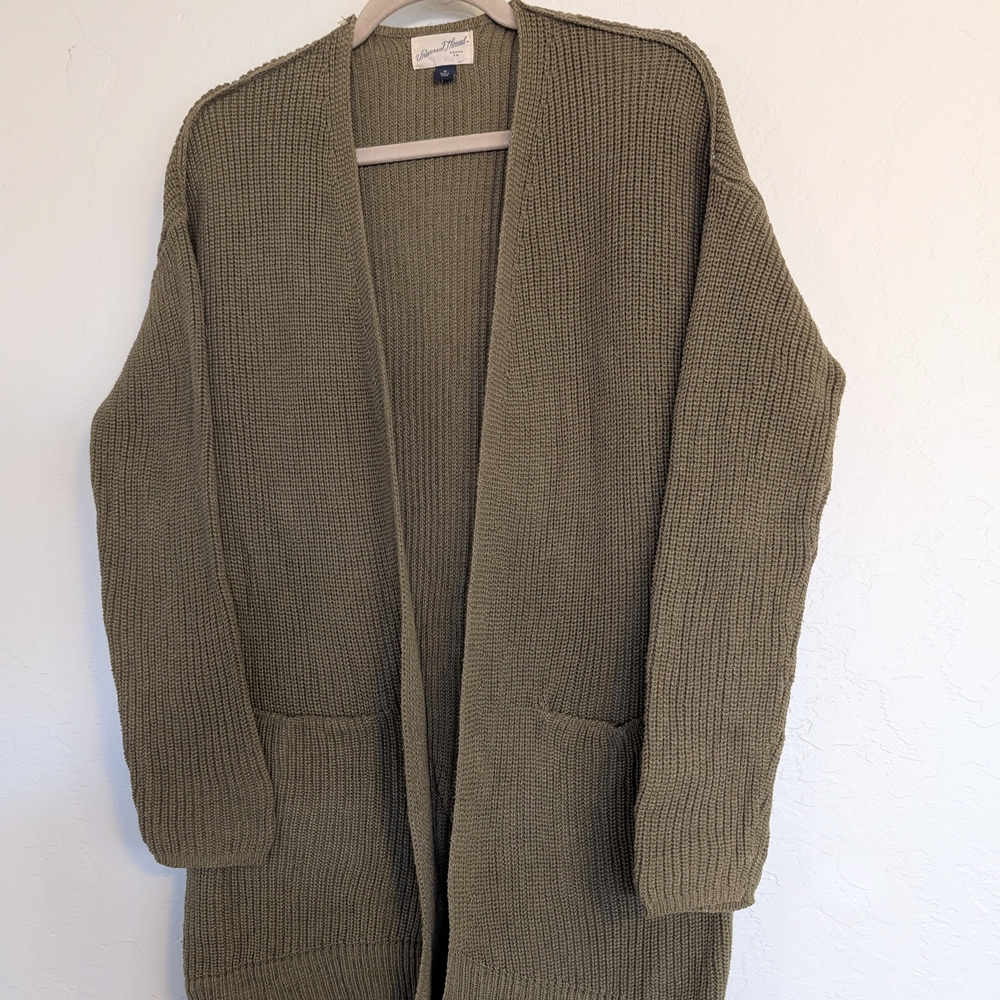 Universal Thread Olive Green Long Open-front Chun… - image 1